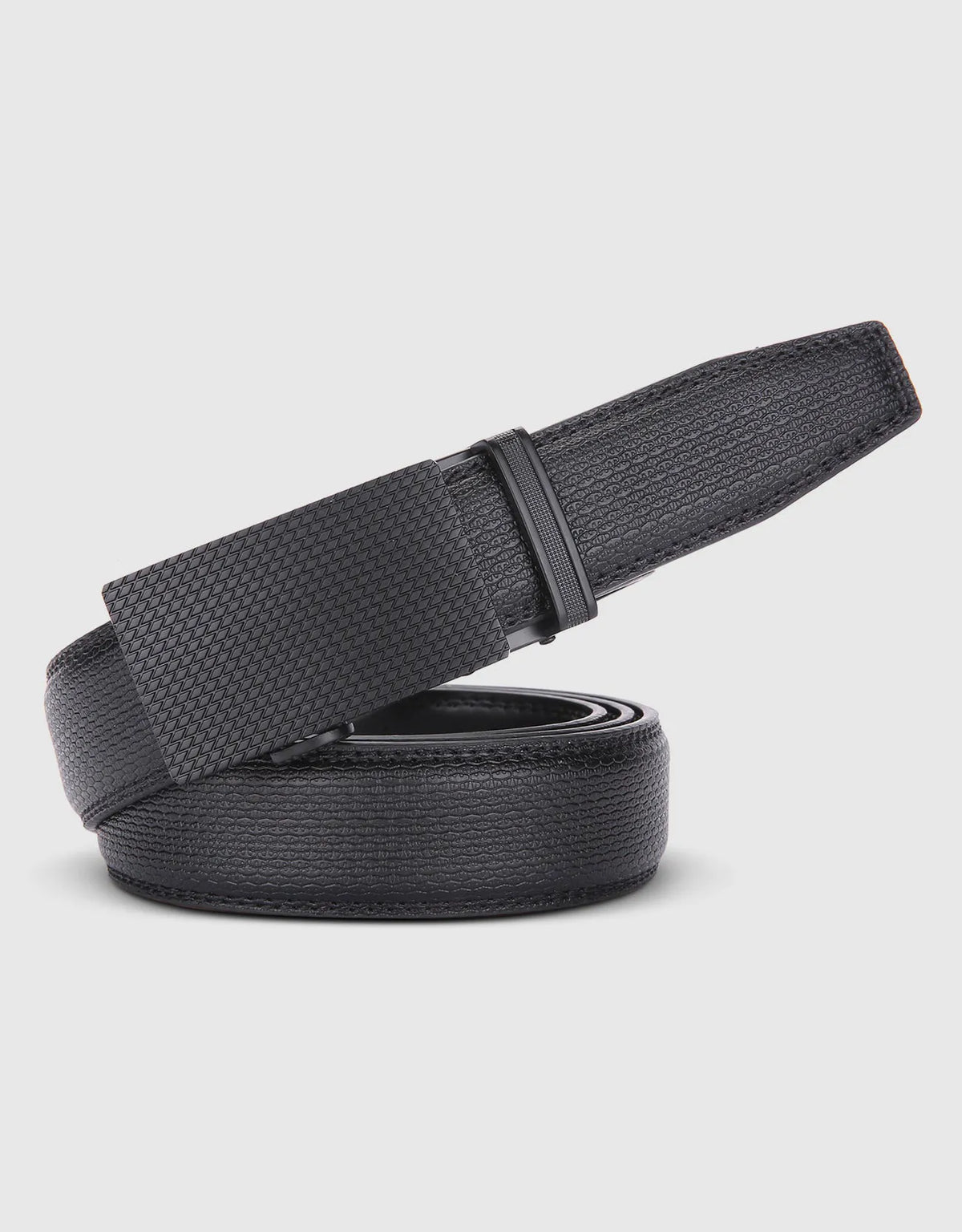 Men's Treaded Imprint Leather Ratchet Belt