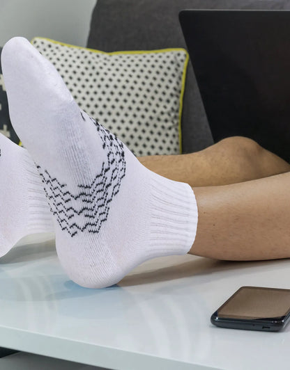 Men's Moisture Control Low Cut Ankle Socks 3 Pack