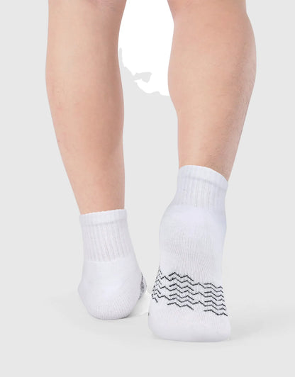 Men's Moisture Control Low Cut Ankle Socks 3 Pack
