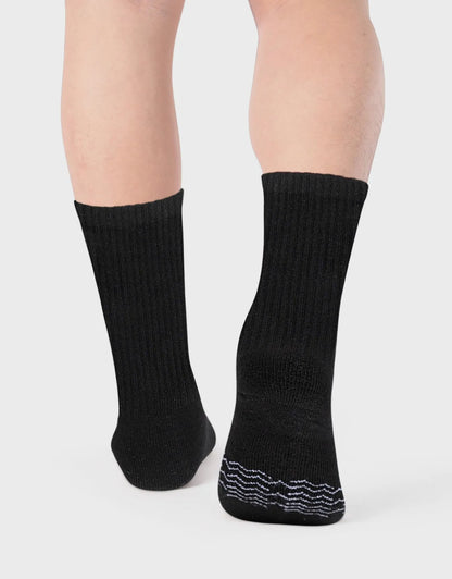 Men's Moisture Control Athletic Crew Socks - 3 pack