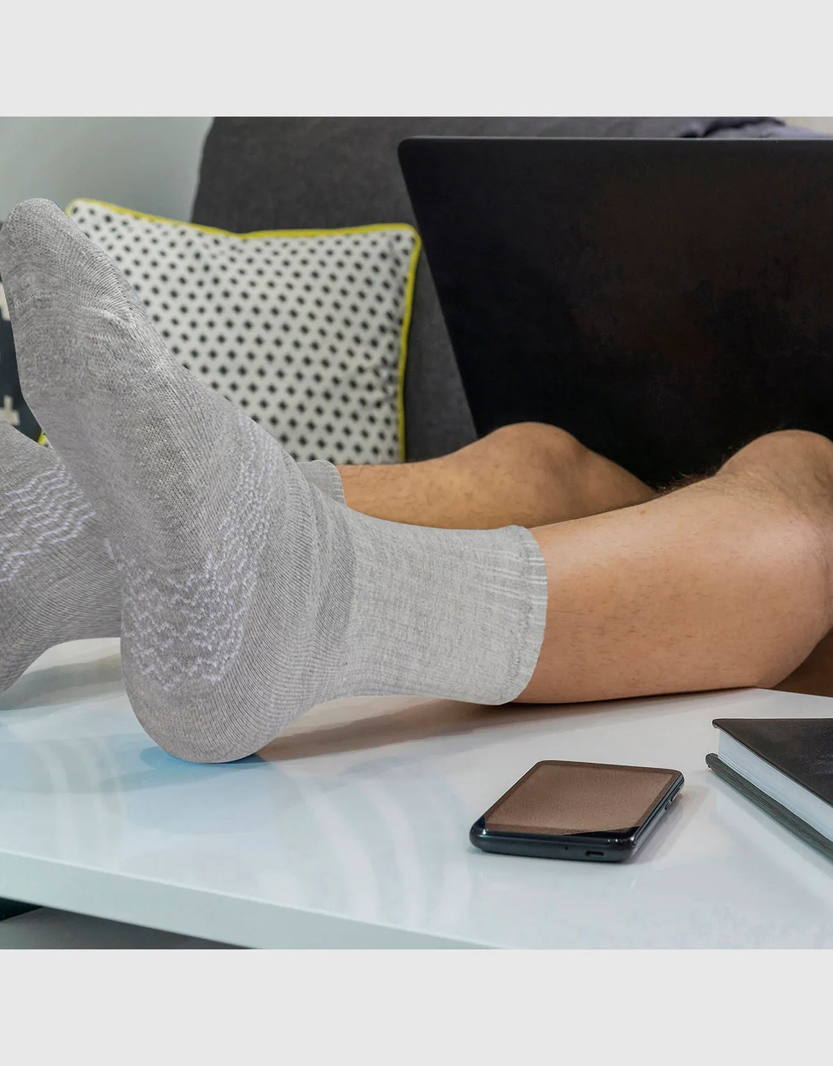 Men's Moisture Control Athletic Crew Socks - 3 pack