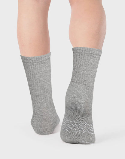 Men's Moisture Control Athletic Crew Socks - 3 pack