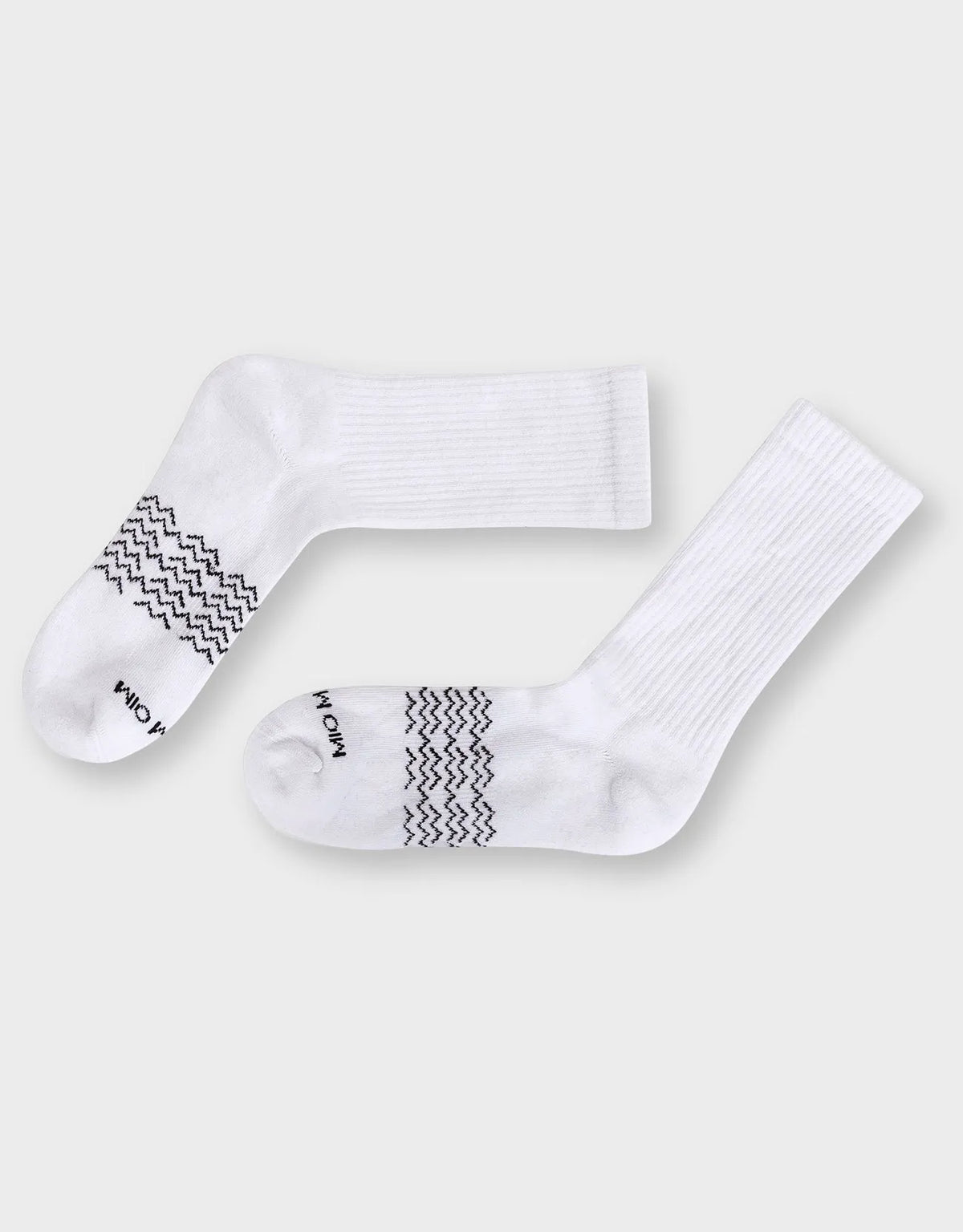 Men's Moisture Control Athletic Crew Socks - 3 pack
