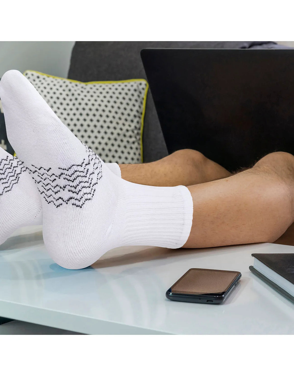 Men's Moisture Control Athletic Crew Socks - 3 pack