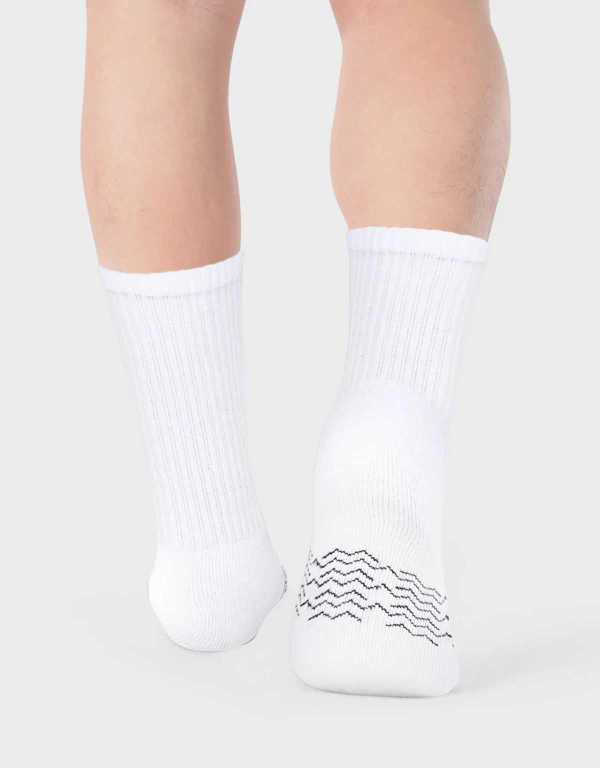 Men's Moisture Control Athletic Crew Socks - 3 pack