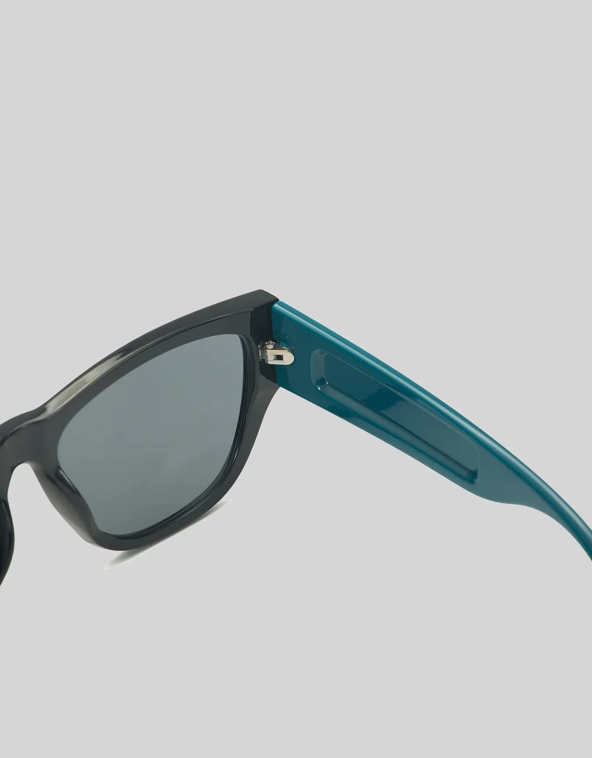 Polarized Vintage Sunglasses with 100% UV protection